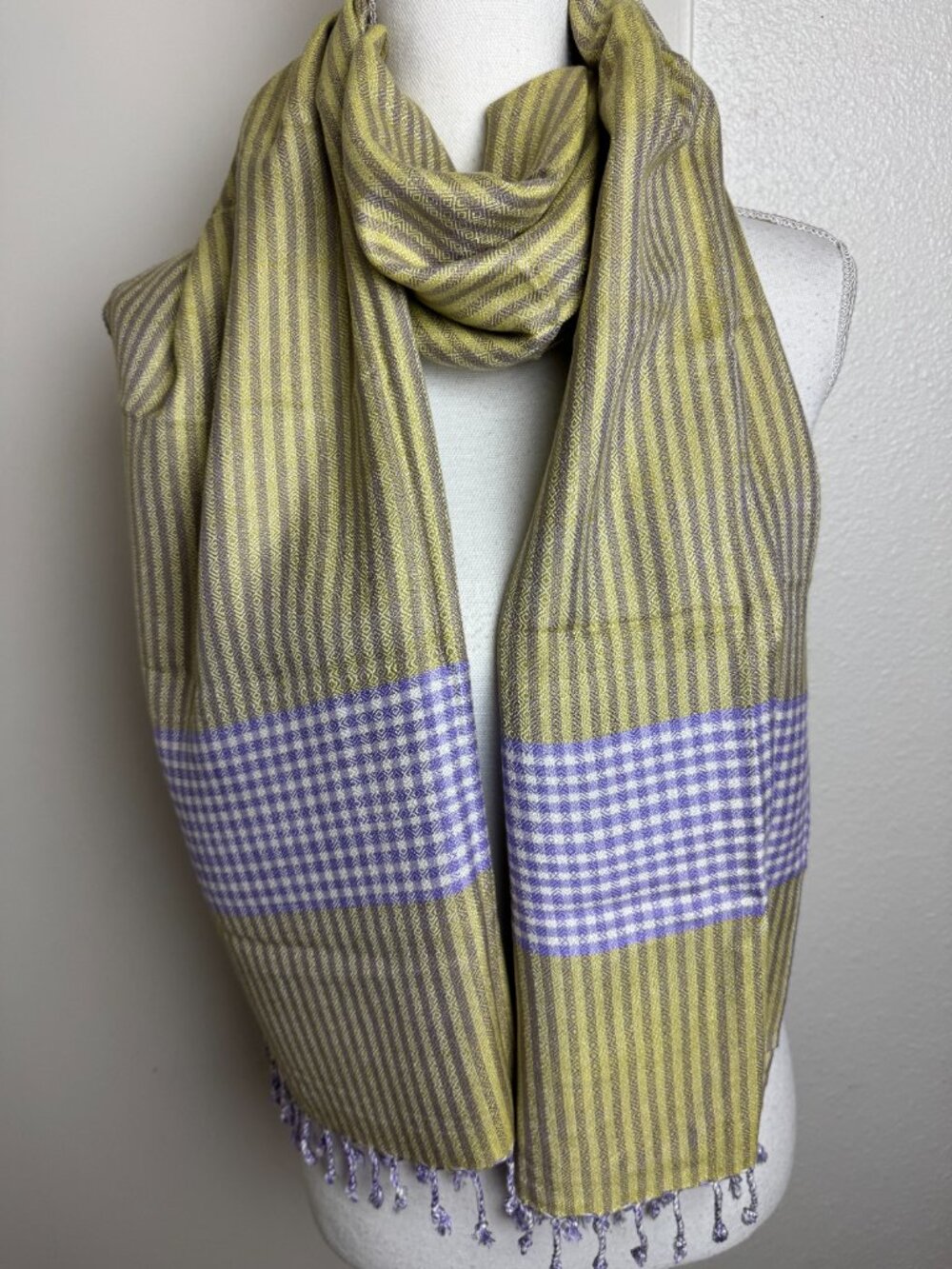 NWOT Luxury Elegant Olive Green & Lavender Jacquard Woven Shawl Wrap